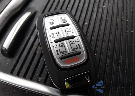 2018 Chrysler Pacifica Touring L Plus from USA, damaged, VIN 2C4RC1EG5JR260475